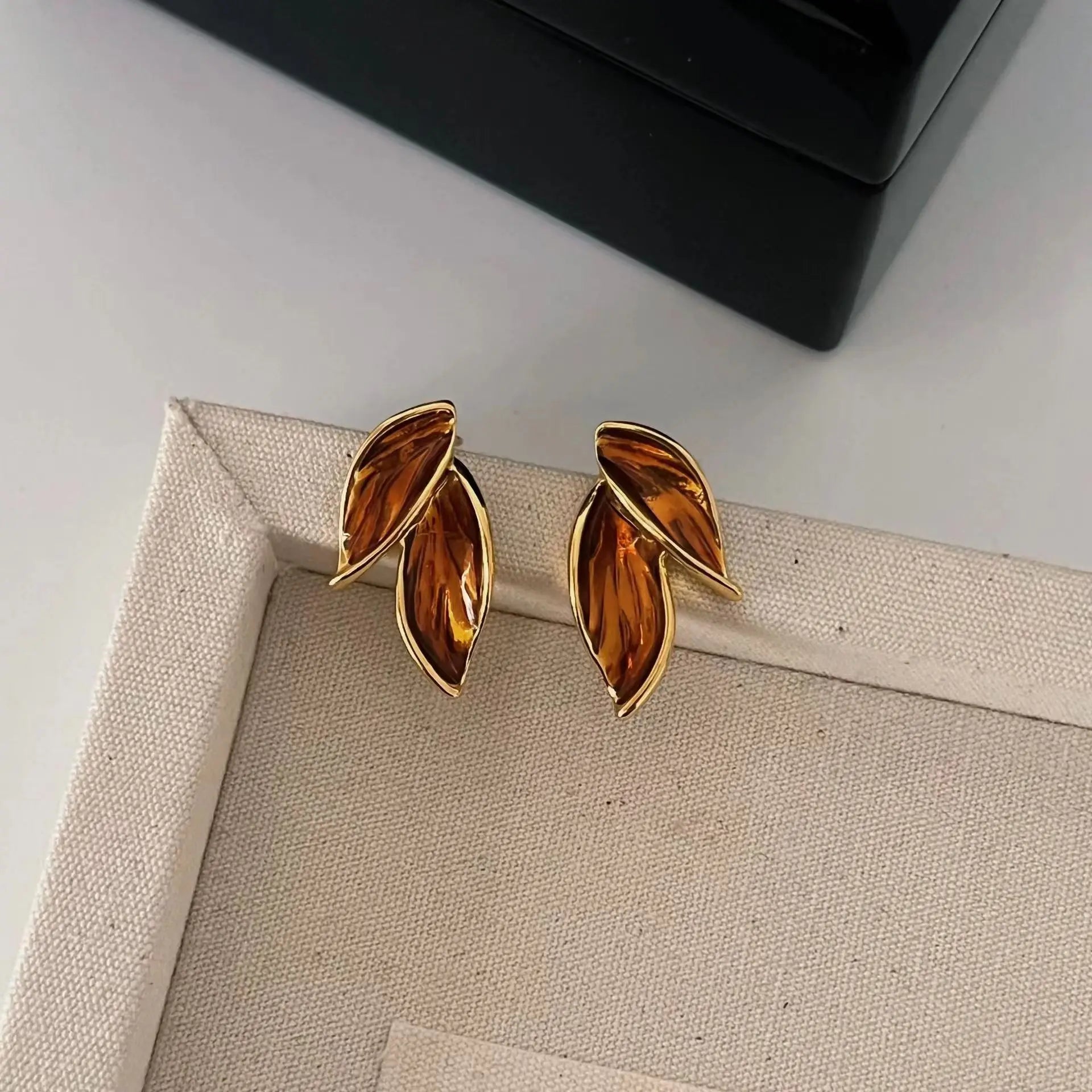 Leaf Design Earring