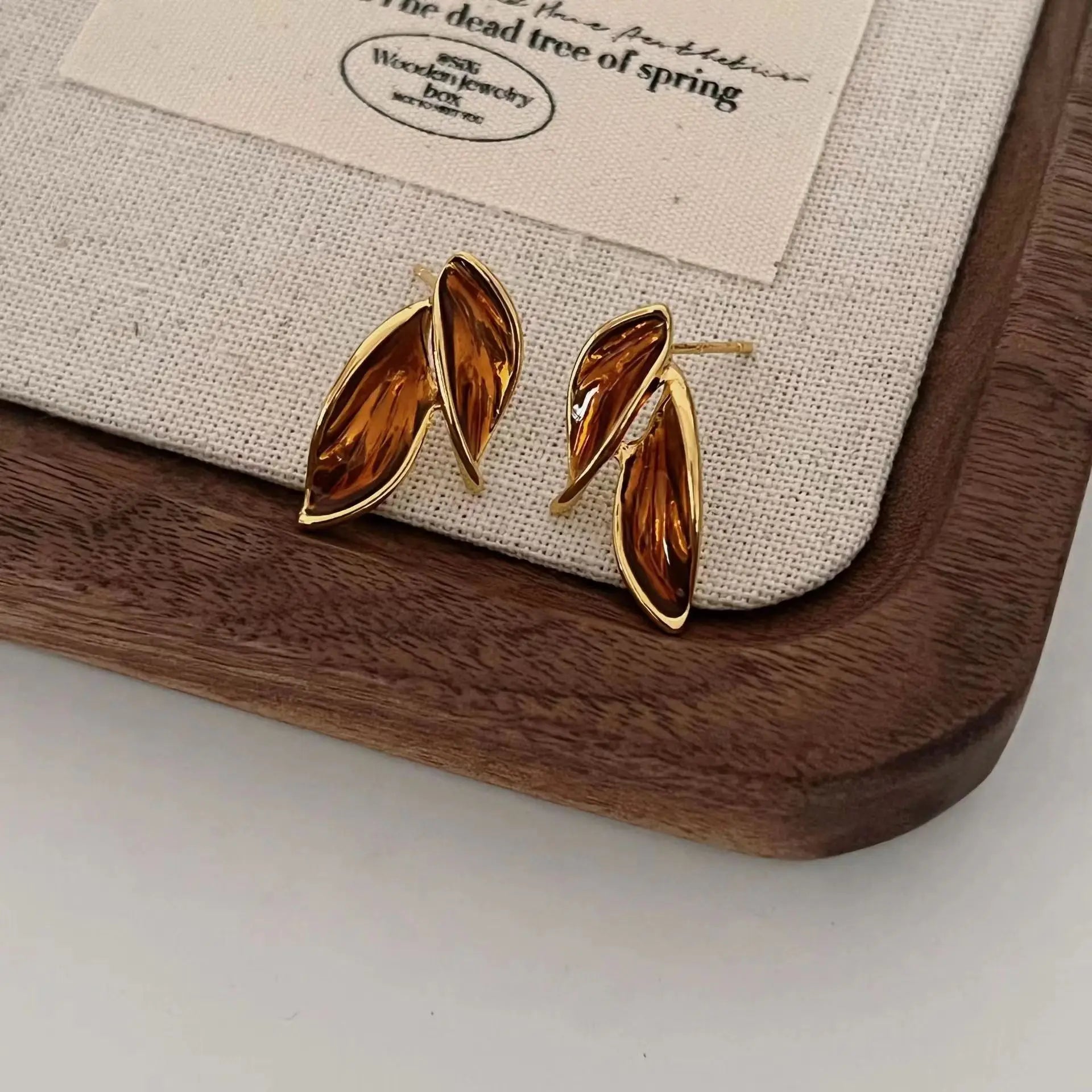 Leaf Design Earring